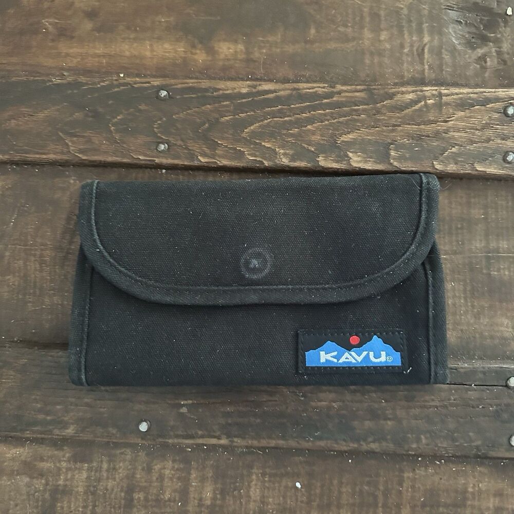 KAVU Big Spender Tri-fold Wallet Clutch Travel Organizer Black 8x4
